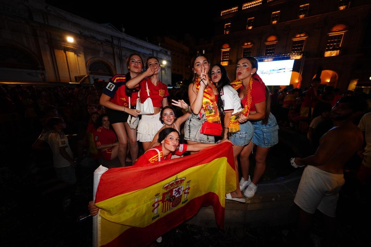 Galería: La provincia de Castellón se echa a las calles para festejar el segundo mundial de España