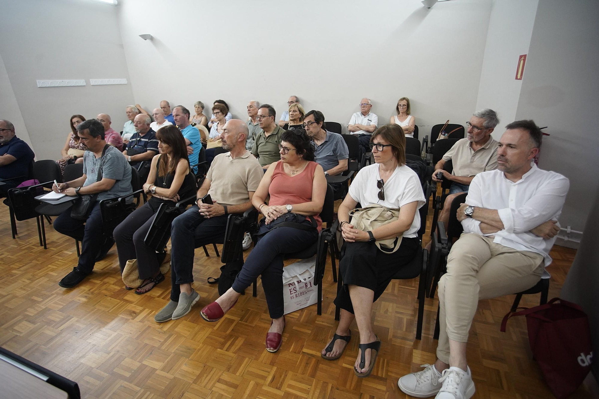 Les fotos de la presentació del llibre "L’aviació", un nou volum dels "Quaderns de la Revista de Girona"