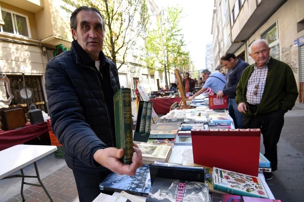 Feria de antigüedades en Pontevedra | Lo antiguo nunca pasa de moda