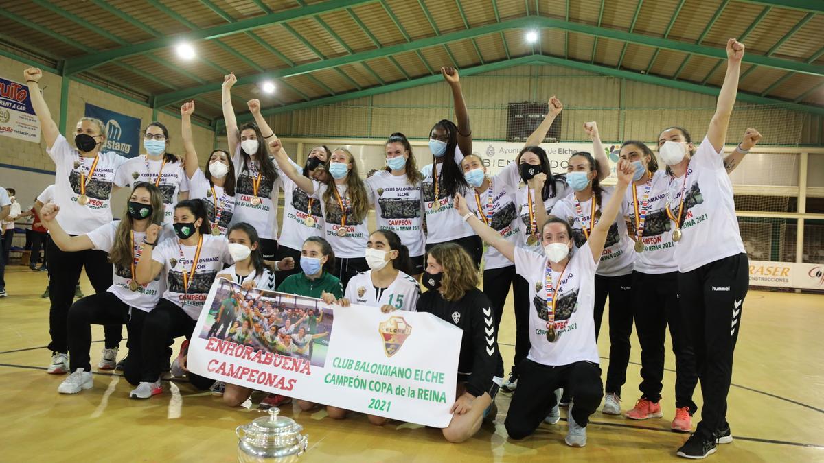 El CB Elche se alzó con la Copa de la Reina el pasado mes de mayo, su primer título en 63 años