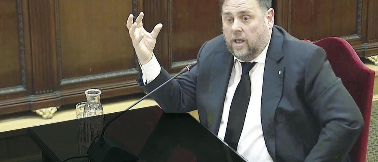 El presidente de ERC, Oriol Junqueras, durante su declaración ante el tribunal que juzga el &quot;procés&quot;. // Efe