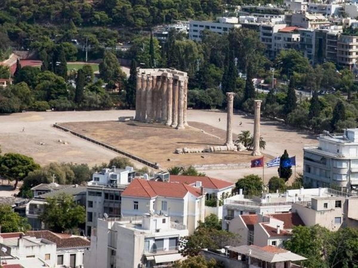 El Olimpeion o también conocido como Templo de Zeus Olímpico