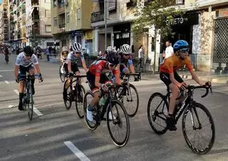 Podio para ciclistas comarcales en el I Trofeo Sáez Rialda de Canals