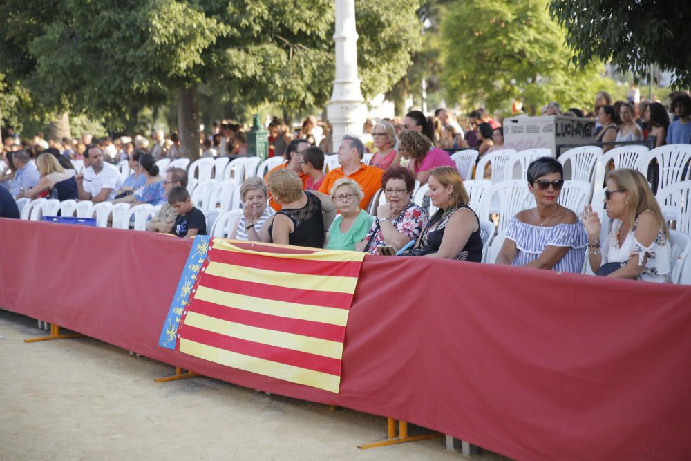 Búscate en los palcos de la Batalla de Flores 2017