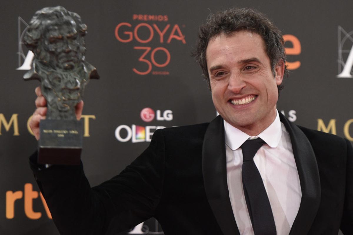 Daniel Guzman, Roberto de 'Aquí no hay quien viva'