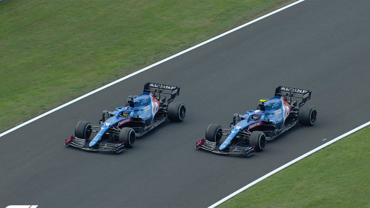 Los coches de Alonso y Ocon, en paralelo, celebran el éxito de Alpine y el francés en Hungría