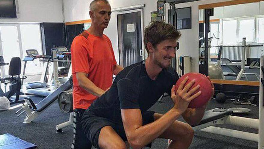 Tibor Pleiss, entrenando durante esa última semana.