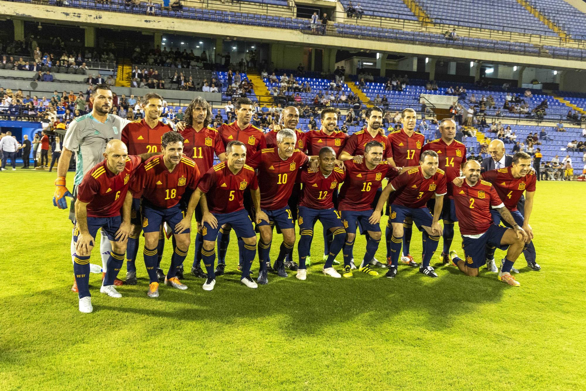 Leyendas del Hércules frente a leyendas de la Selección Española: Las imágenes del partido del Centenario