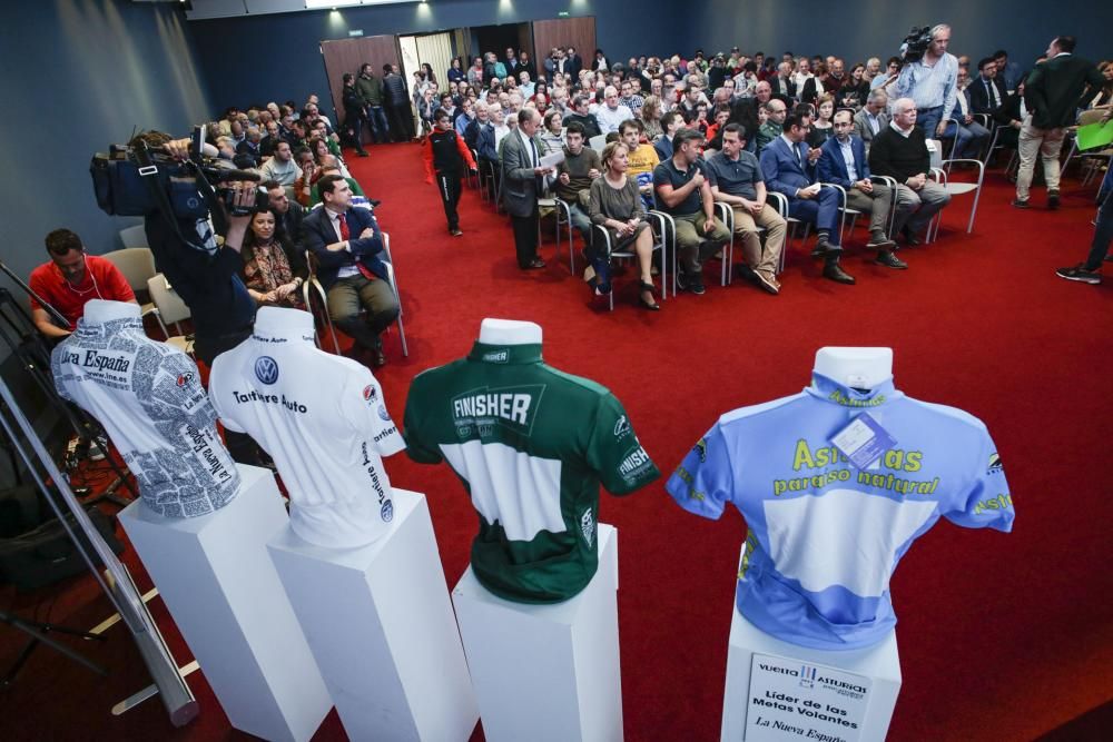 Presentación de la Vuelta Ciclista Asturias en el Club Prensa