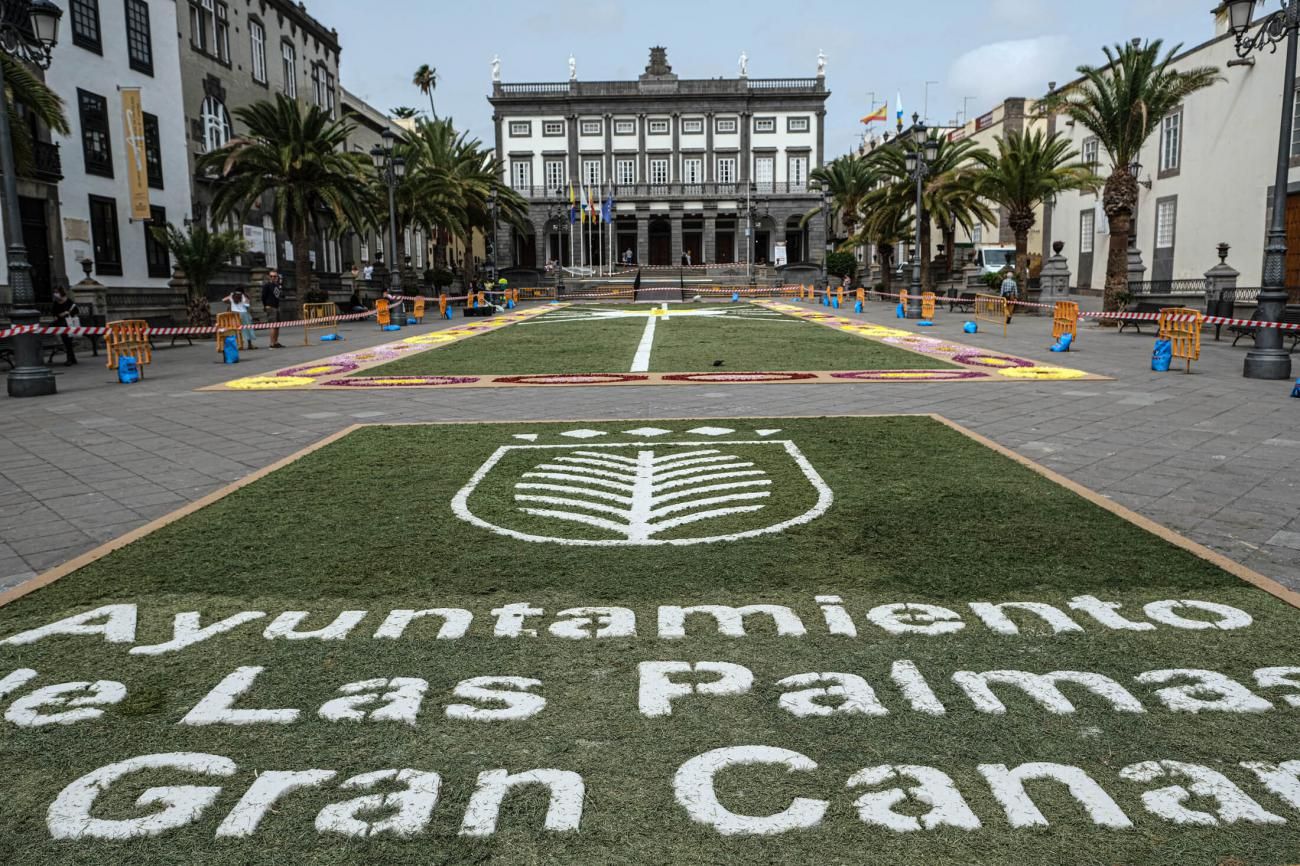 Alfombras del Corpus en Santa Ana