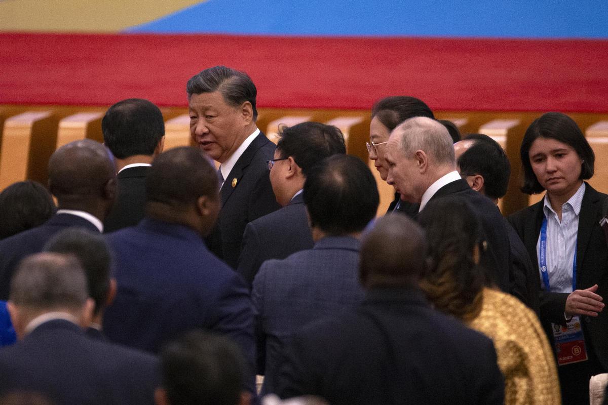 Vladímir Putin se reúne con Xi Jinping en Pekín