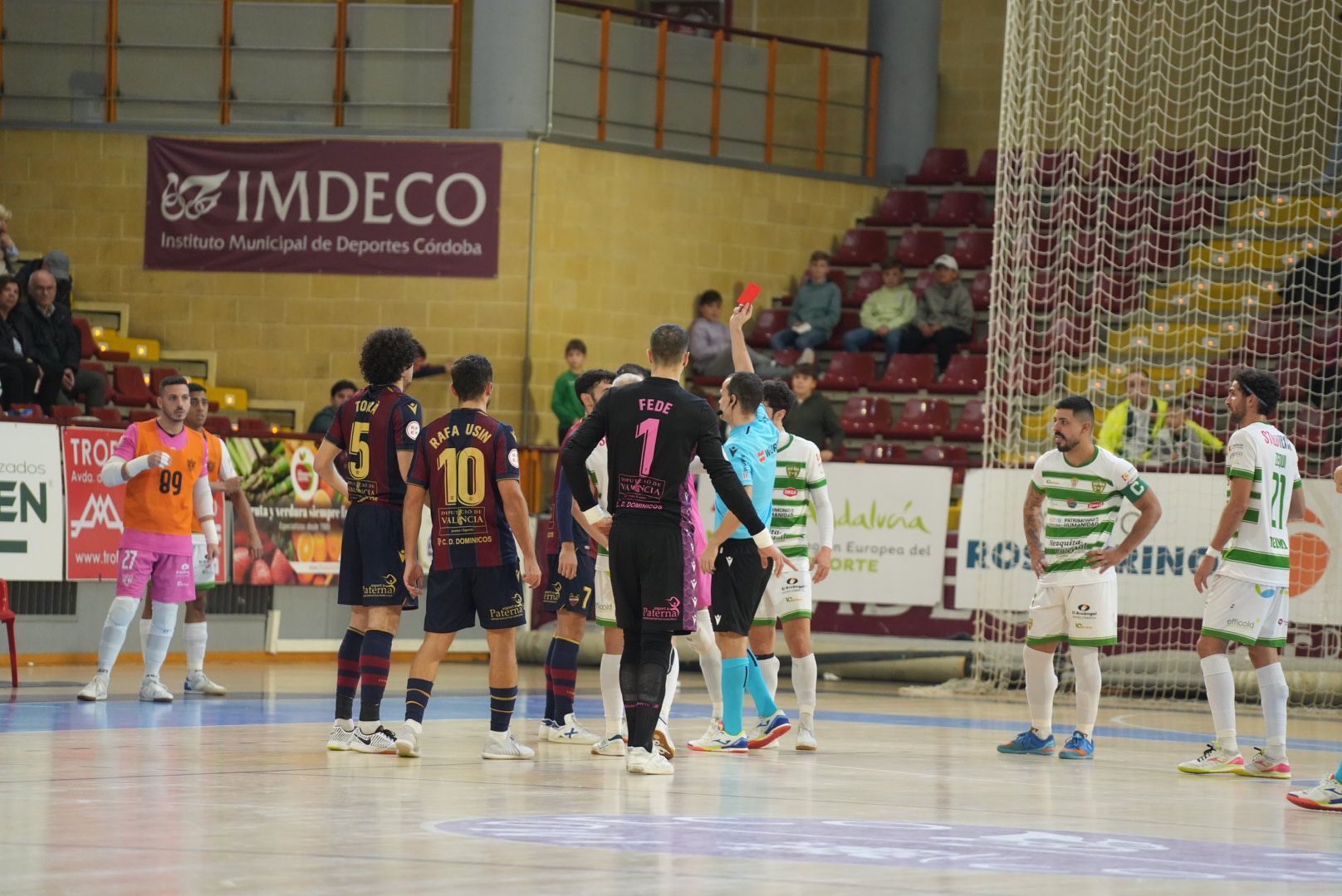 El Córdoba Futsal-Levante en imágenes