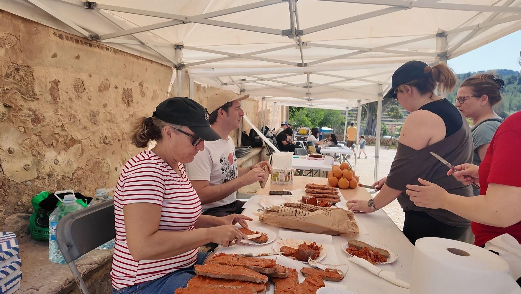 Las imágenes del Pancaritat en familia en la finca de Galatzó