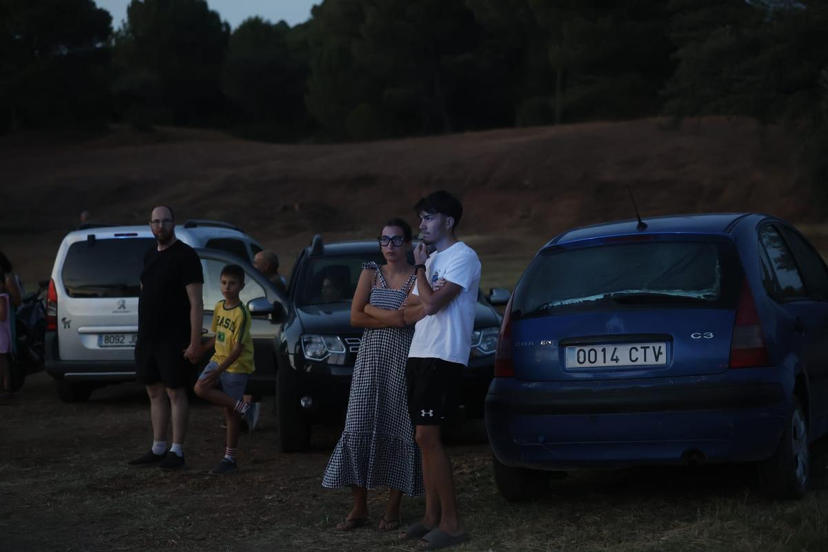 El Infoca lucha contra las llamas en Las Jaras El Infoca lucha contra las llamas en Las Jaras
