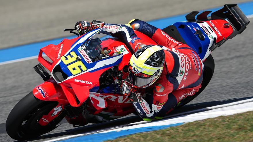 Joan Mir araña su primer punto en el Mundial de MotoGP 2025