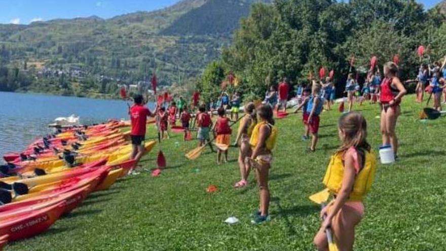 Los chicos de 9 a 12 años se desplazaron hasta Villanúa. | SERVICIO ESPECIAL