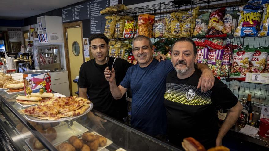 El bar del campo de fútbol del Escalerillas, &quot;el mejor de toda Zaragoza&quot;