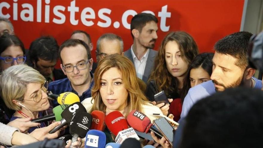 Susana Díaz pide &quot;pasar página&quot; en su visita a Cataluña