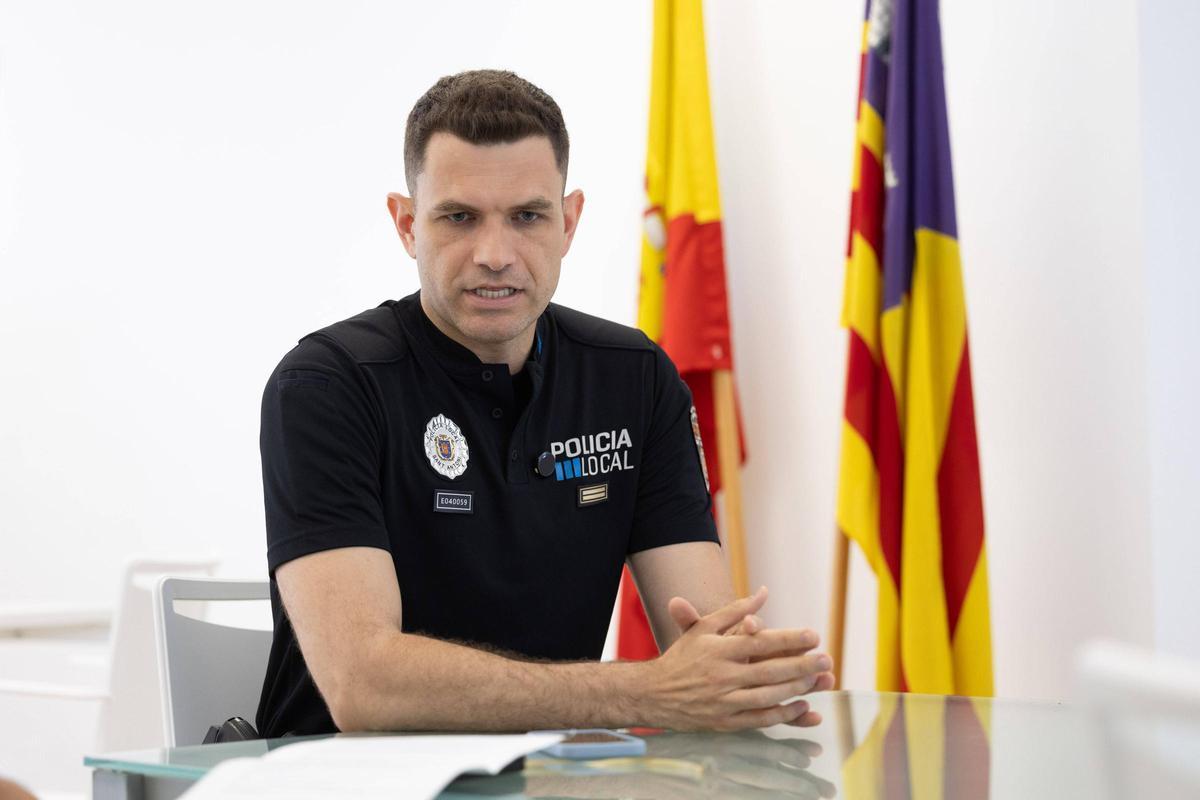 Tomás Monzó, durante la entrevista.