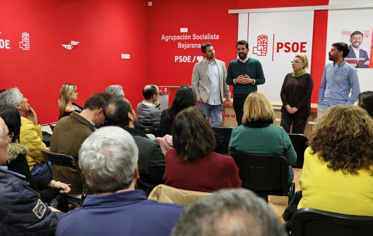 FOTOGALERÍA | Cotrina, líder del PSOE en Cáceres, en el acto político celebrado este jueves en Béjar