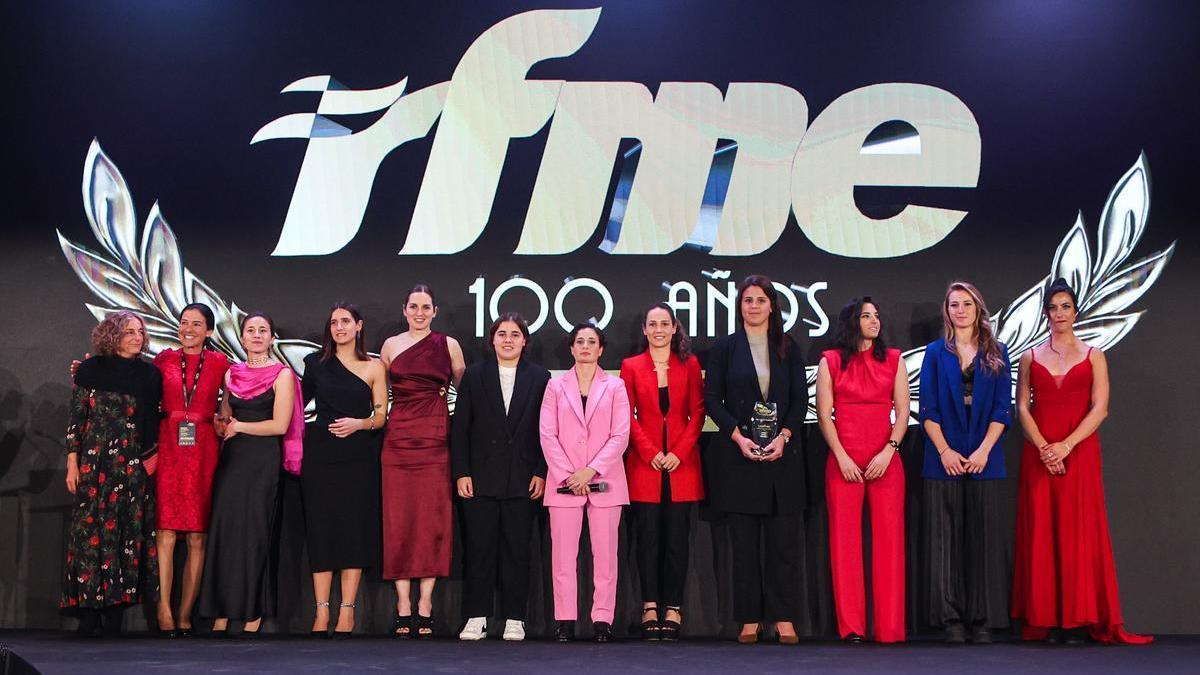 Homenaje a las mujeres piloto en la Gala del centenario de la RFME