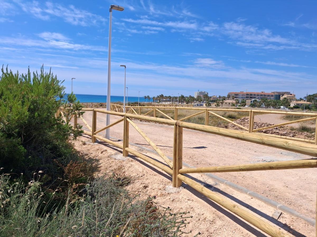 Así está la fase final de urbanización de Cala Mosca en Orihuela Costa
