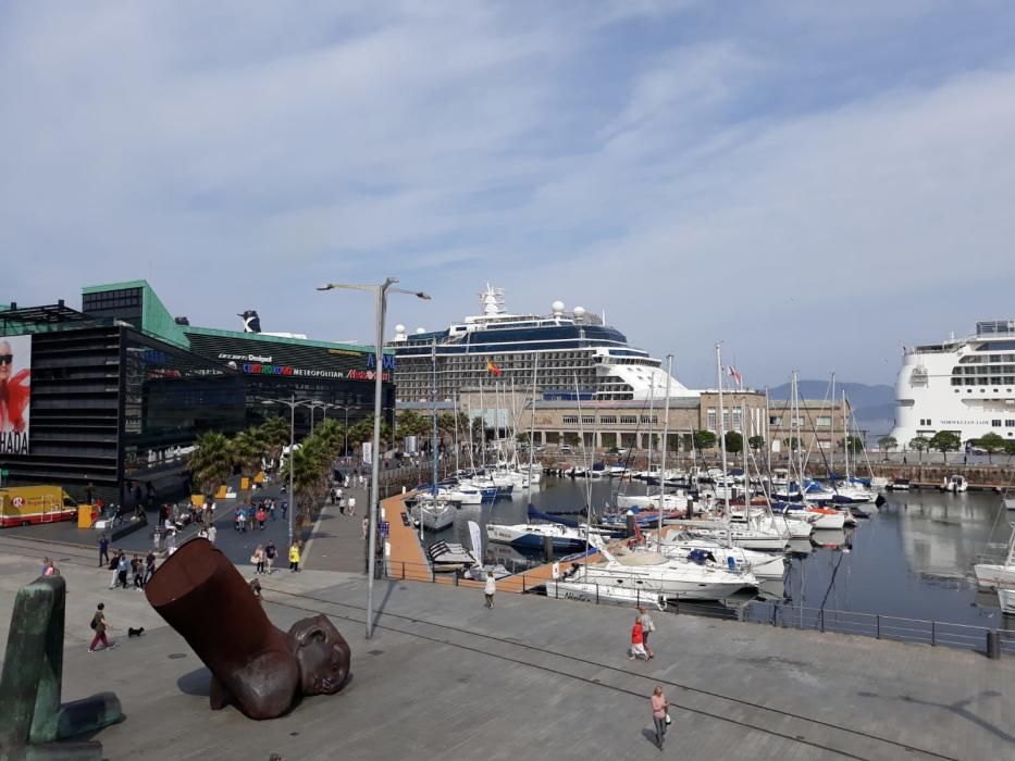 Doble escala de cruceros en Vigo
