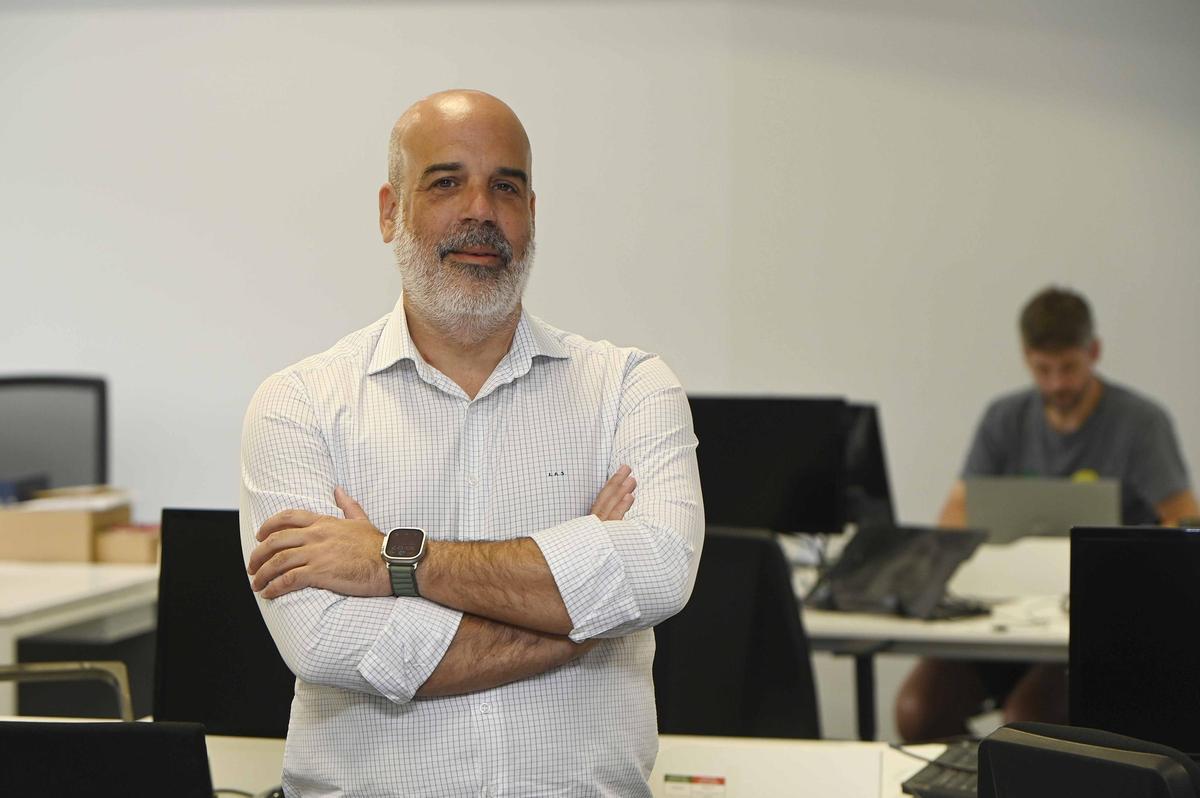 Luis Álvarez Sestelo, en la sede viguesa de Optare Solutions.