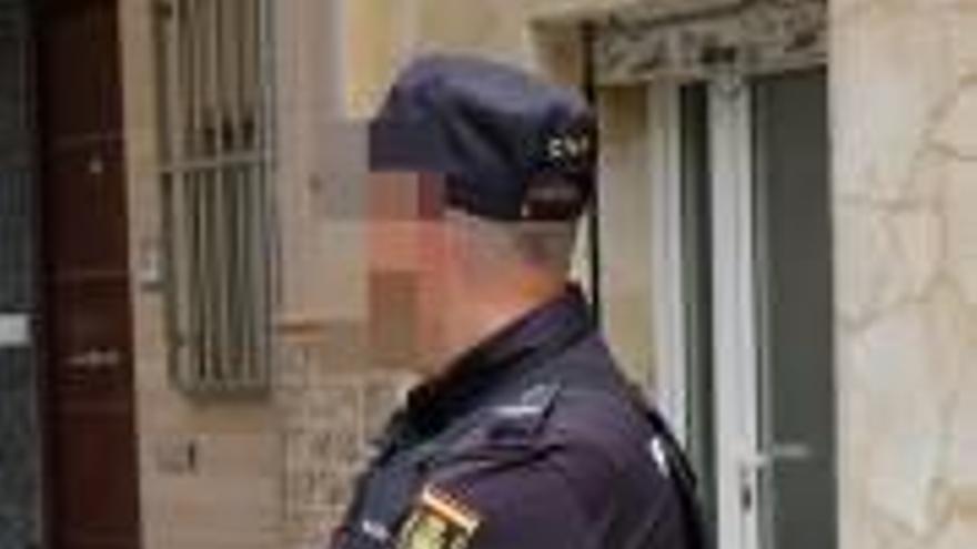 Un policía nacional de Elda-Petrer.