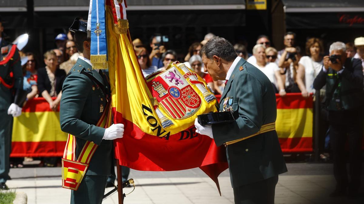 La Guardia Civil celebra su 179º aniversario en Zaragoza.