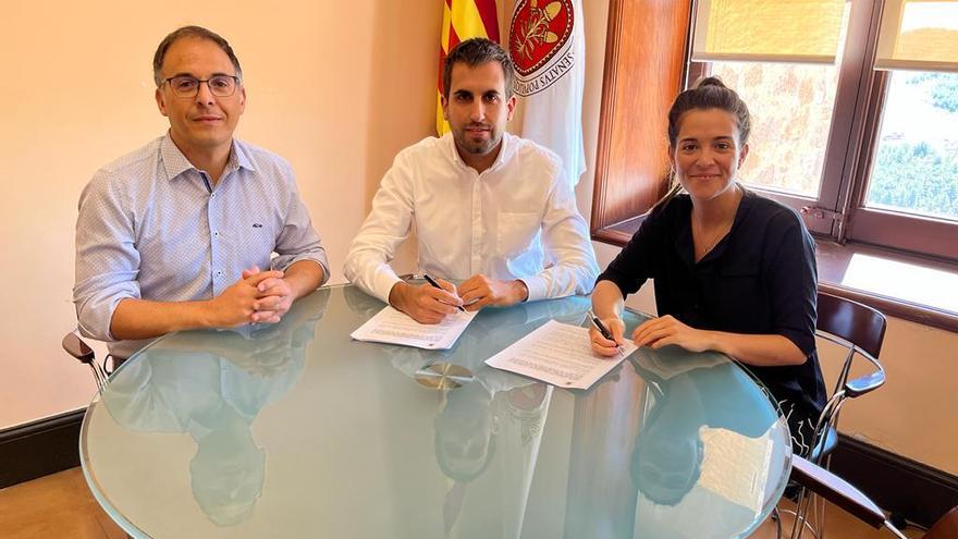 Firma del conveni entre l&#039;Ajuntament i la UBIC