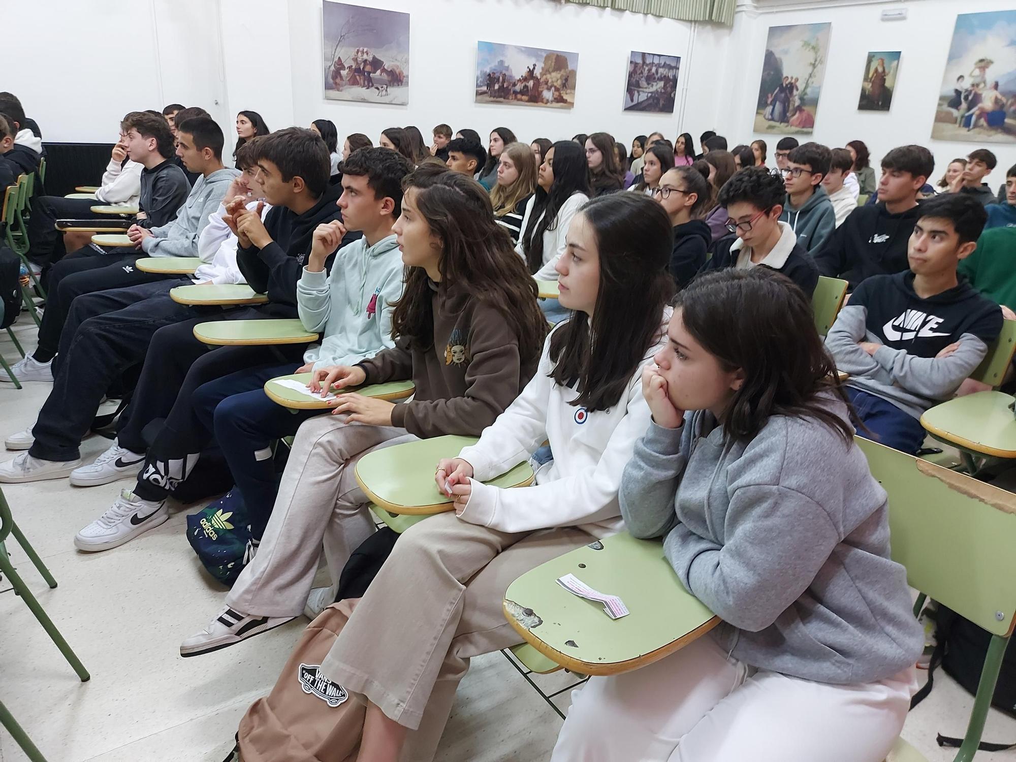En imágenes: La visita del presidente del Senado a Vegadeo