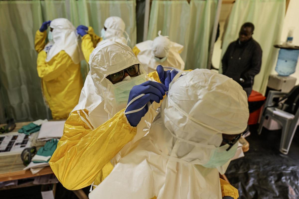 Médicos Sin Fronteras entrena a sus equipos en Nairobi ante el riesgo de ébola en la República Democrática del Congo Médicos Sin Fronteras entrena a sus equipos en Nairobi ante el riesgo de ébola en la República Democrática del Congo