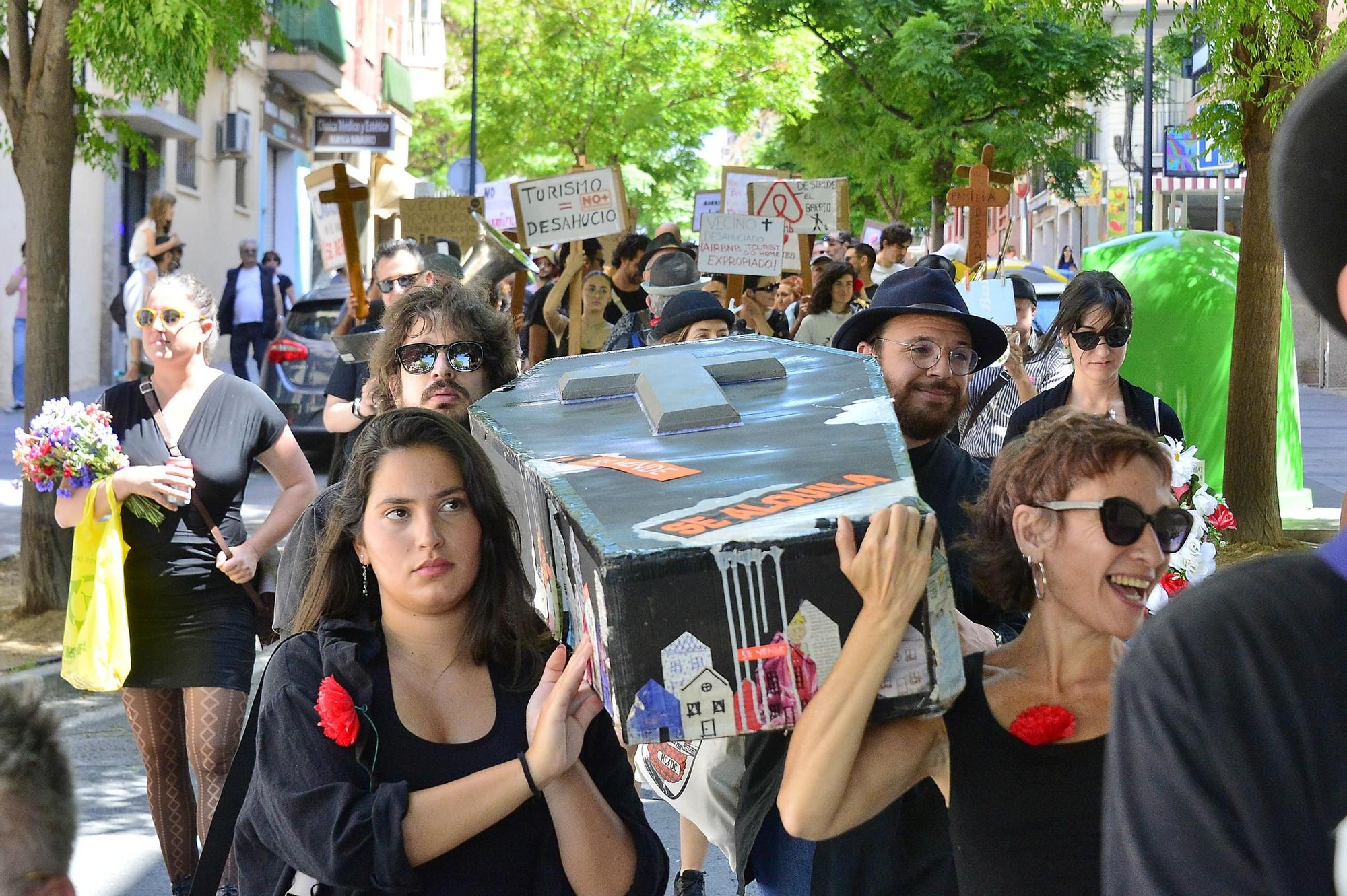 "Carolinas no se vende, se defiende"