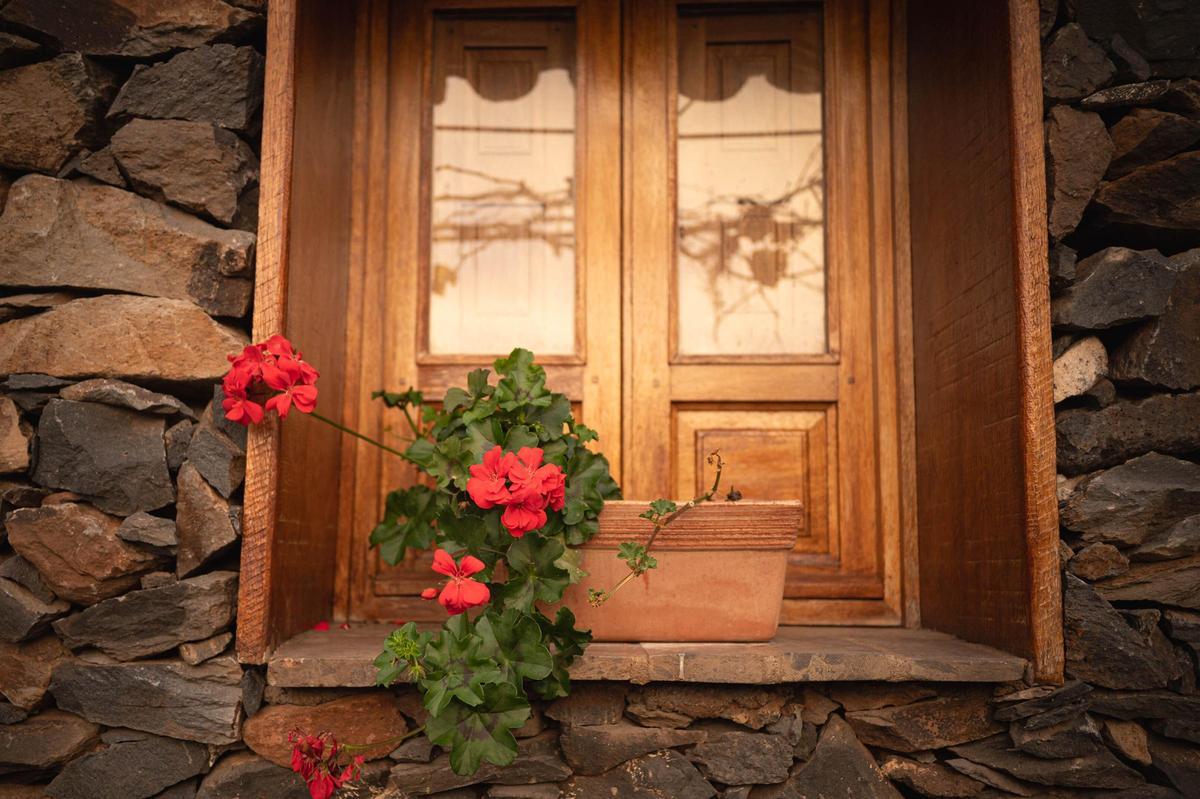 La vida en Taucho, uno de los núcleos de la Tenerife vaciada