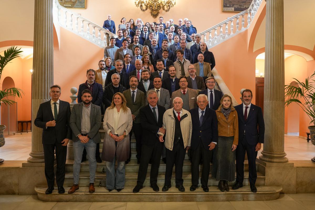 El alcalde José Luis Sanz en la firma del manifiesto este jueves.