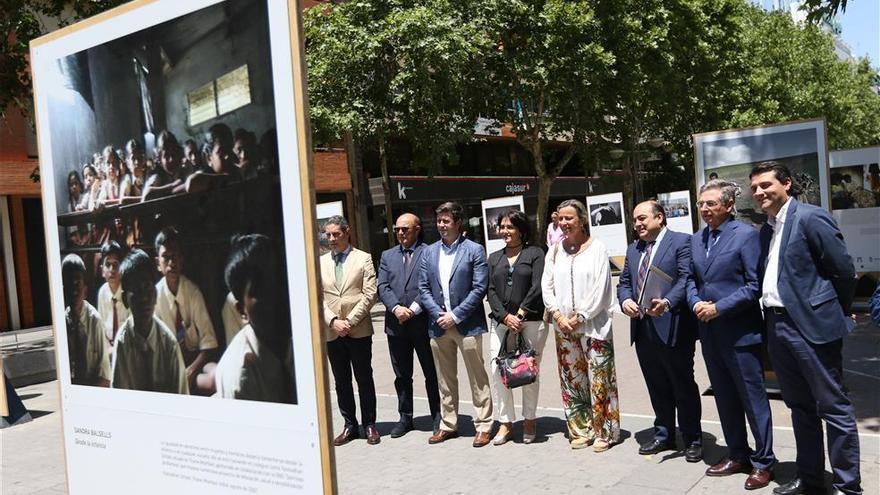 &quot;Iguales en derechos&quot;, una exposición para subrayar la desigualdad social