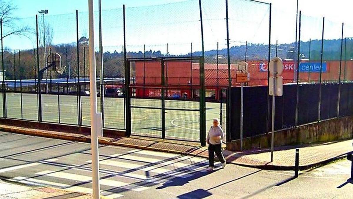 Pista deportiva de Otero Pedraio en O Temple (Cambre)