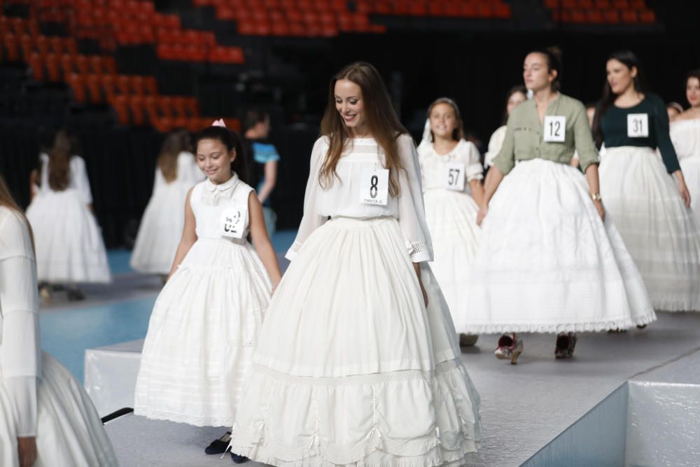 Ensayo de las candidatas a fallera mayor 2019 en la Fonteta