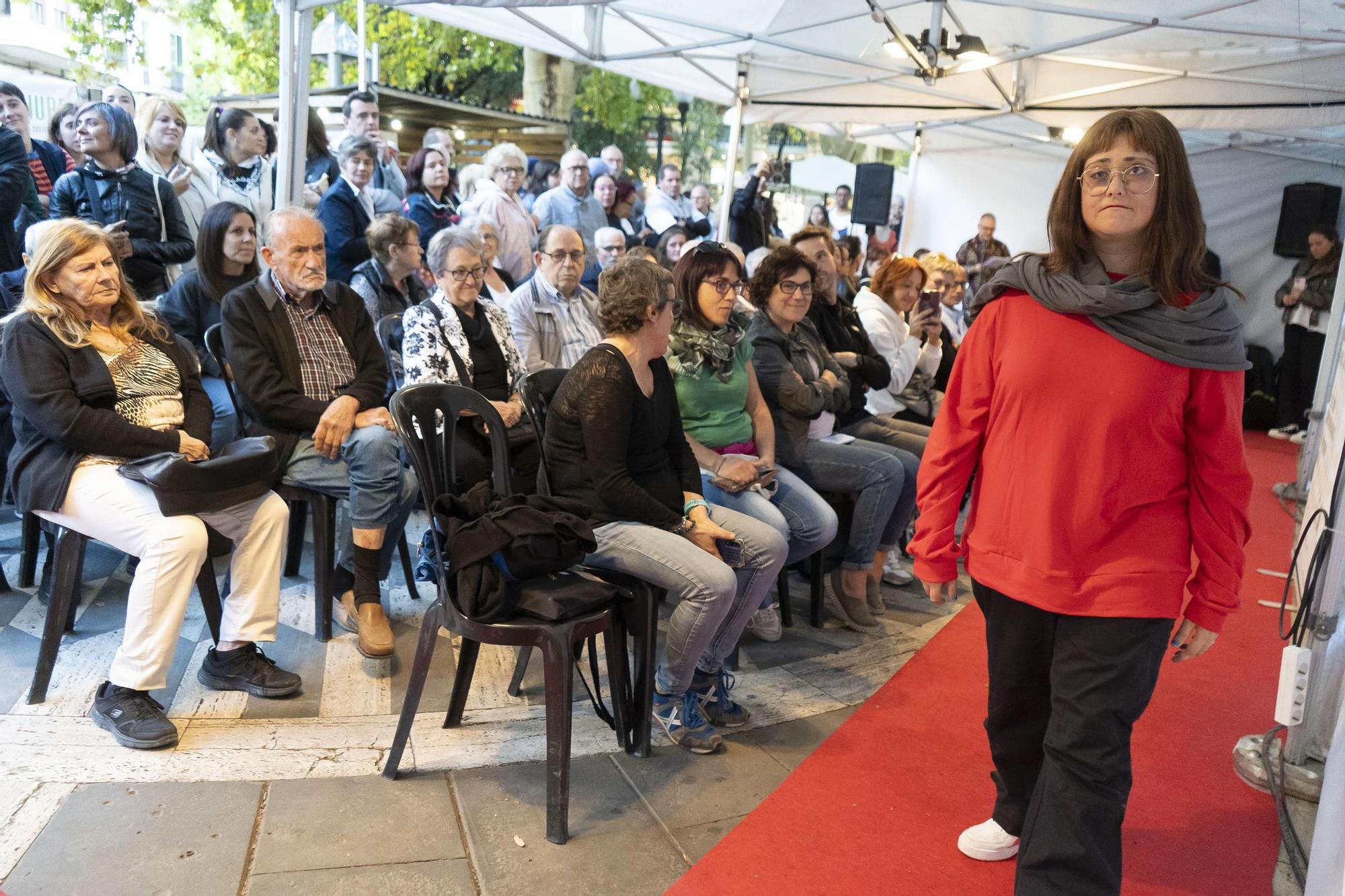 Totes les imatges de la desfilada de roba de l'Ecoviure de Manresa