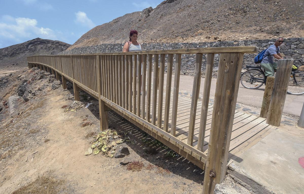 Pasarela peatonal del Confital