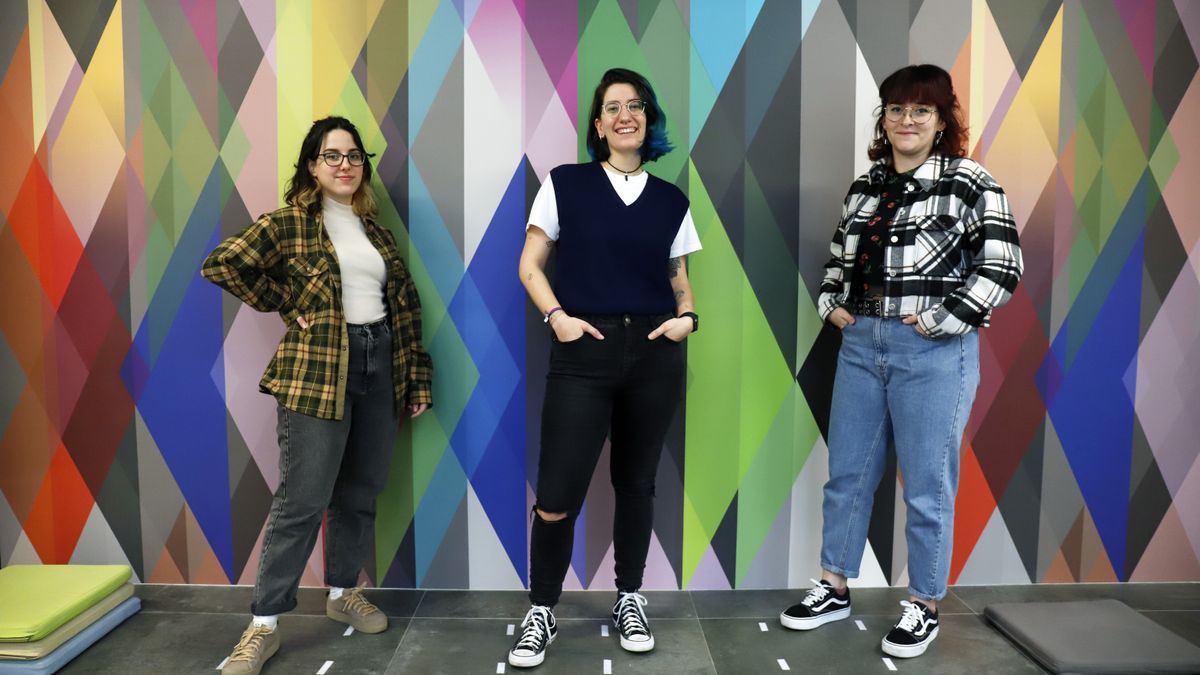 María Ferro, Lucía Herrero y Marta Zarca, en las instalaciones del Polo Digital de Tabacalera.