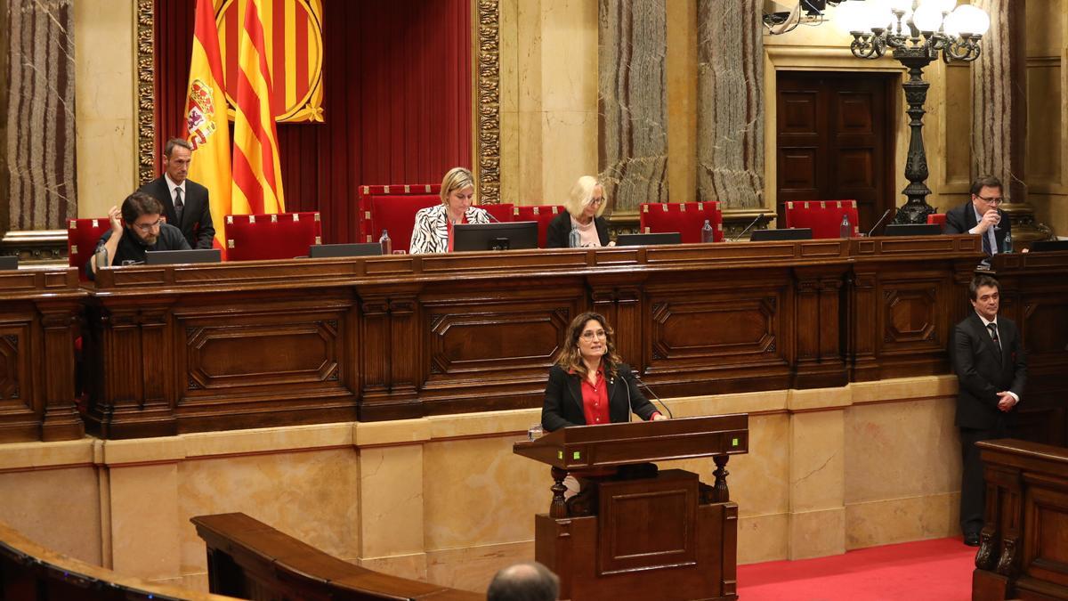 La consellera de la Presidència, Laura Vilagrà, presentant el projecte de llei de creació de la comarca del Lluçanès