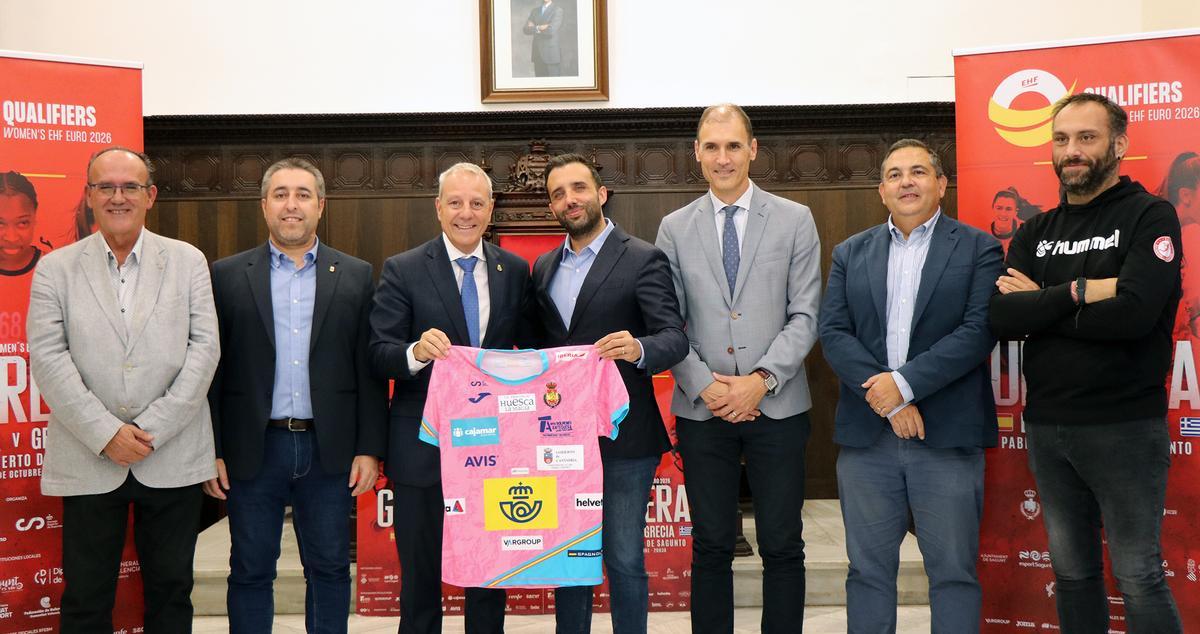 Presentación del encuentro en el Ayuntamiento de Sagunto