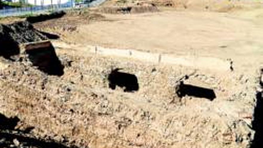 Aparecen restos de construcciones en el baluarte de San Pedro