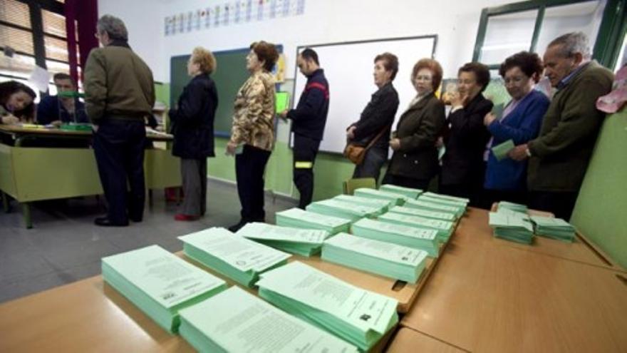 La participación en las elecciones andaluzas cae 10 puntos