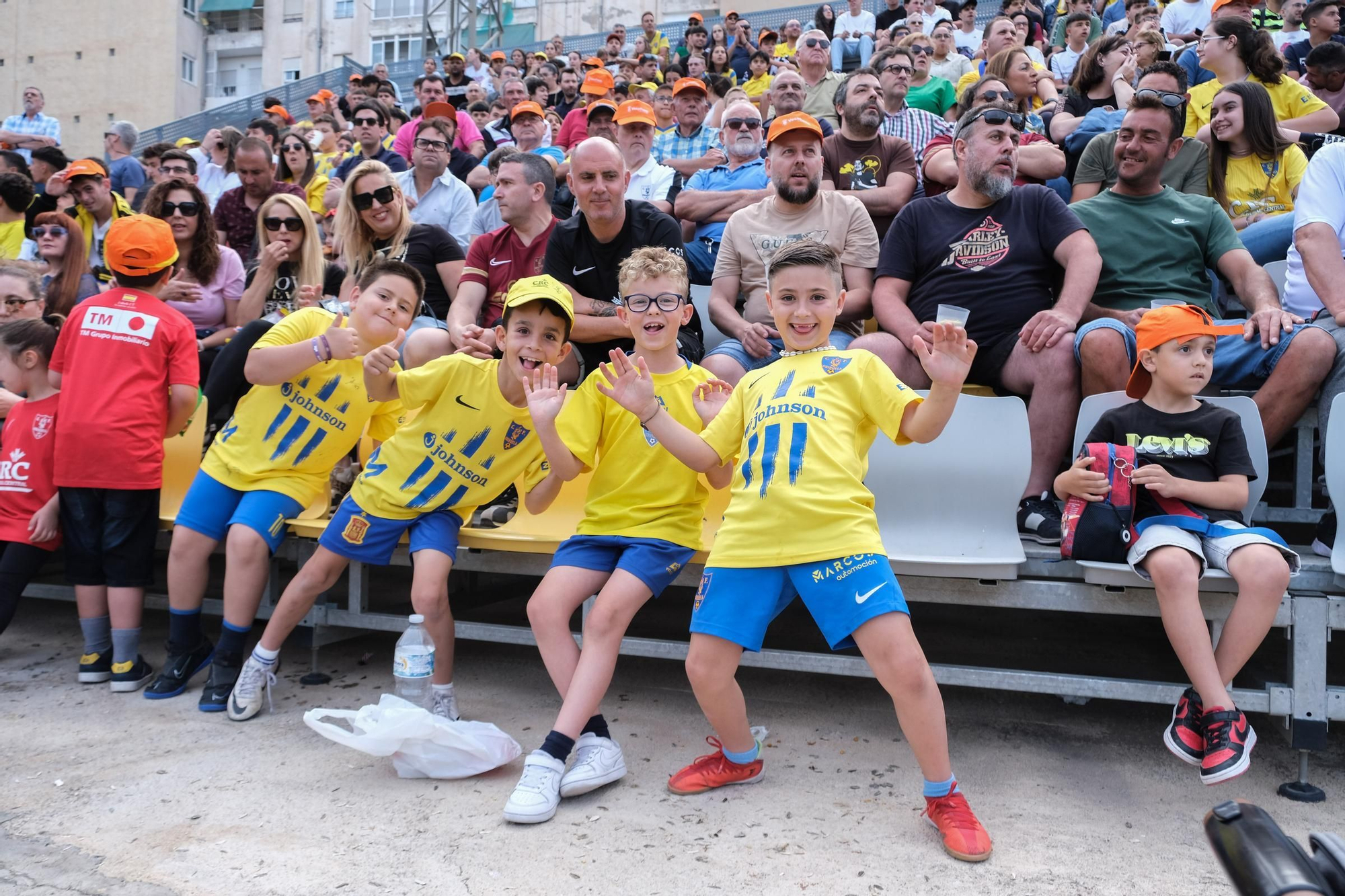 Así se ha vivido el Barakaldo - Orihuela en el estadio de Los Arcos