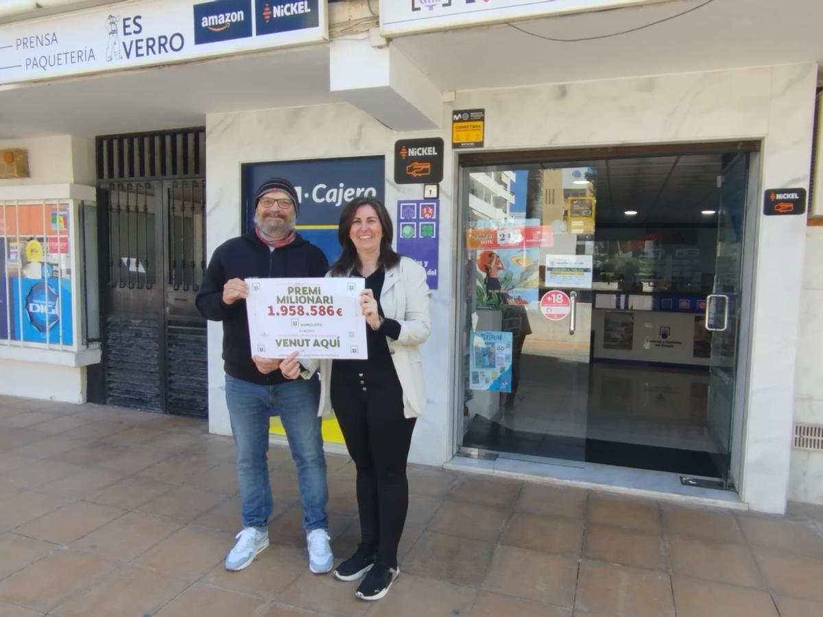 El establecimiento que ha repartido el premio está en la plaza de España de Sant Antoni