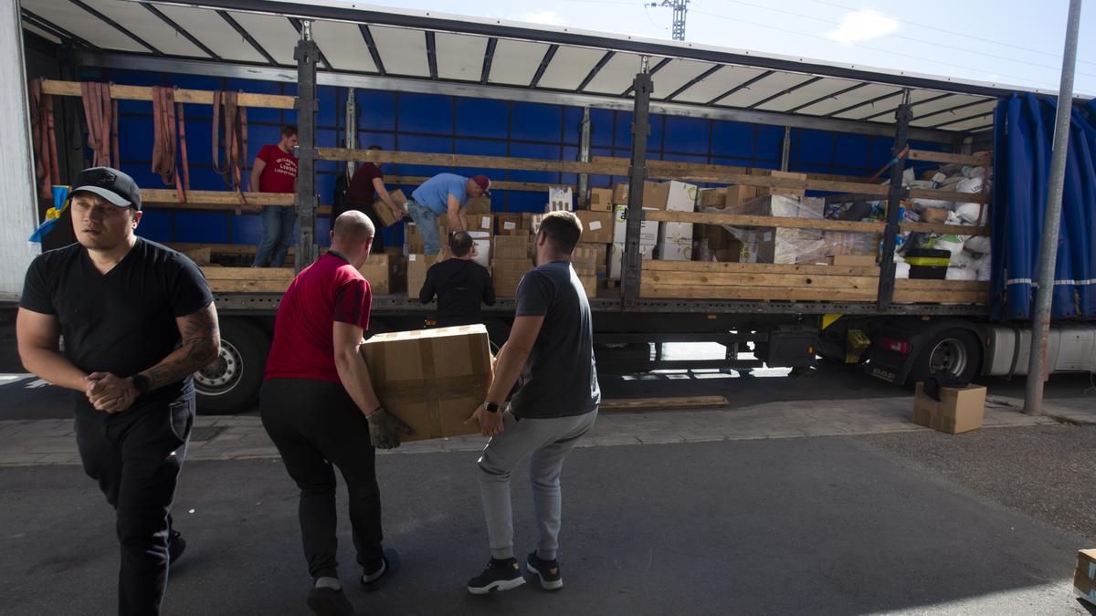Alicante envía a Ucrania un tráiler con ayuda humanitaria