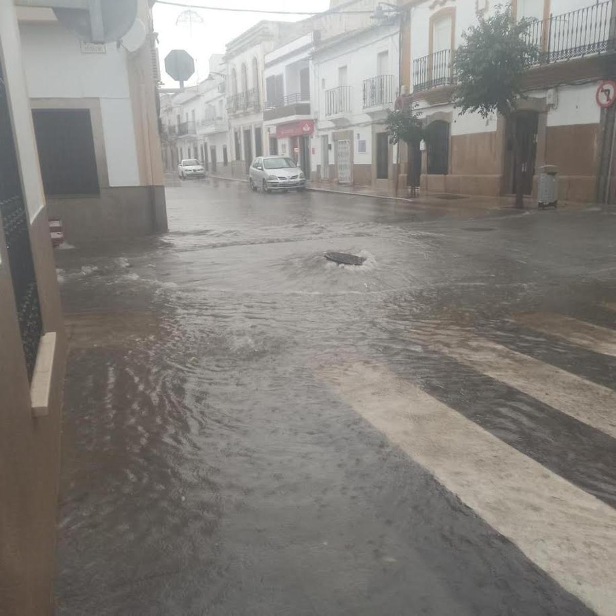 Lluvia intensa en Malpartida de Cáceres.